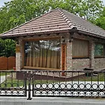 Babino Brdo Мотель Derventa