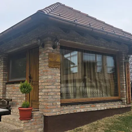 汽车旅馆 Babino Brdo Derventa